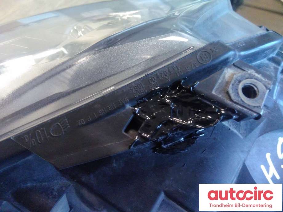 Frontlykt høyre xenon til VW Jetta 2005-2010  (AUTOMOTIVE LIGHTING|1K6941032|0301212272|1K6941040)