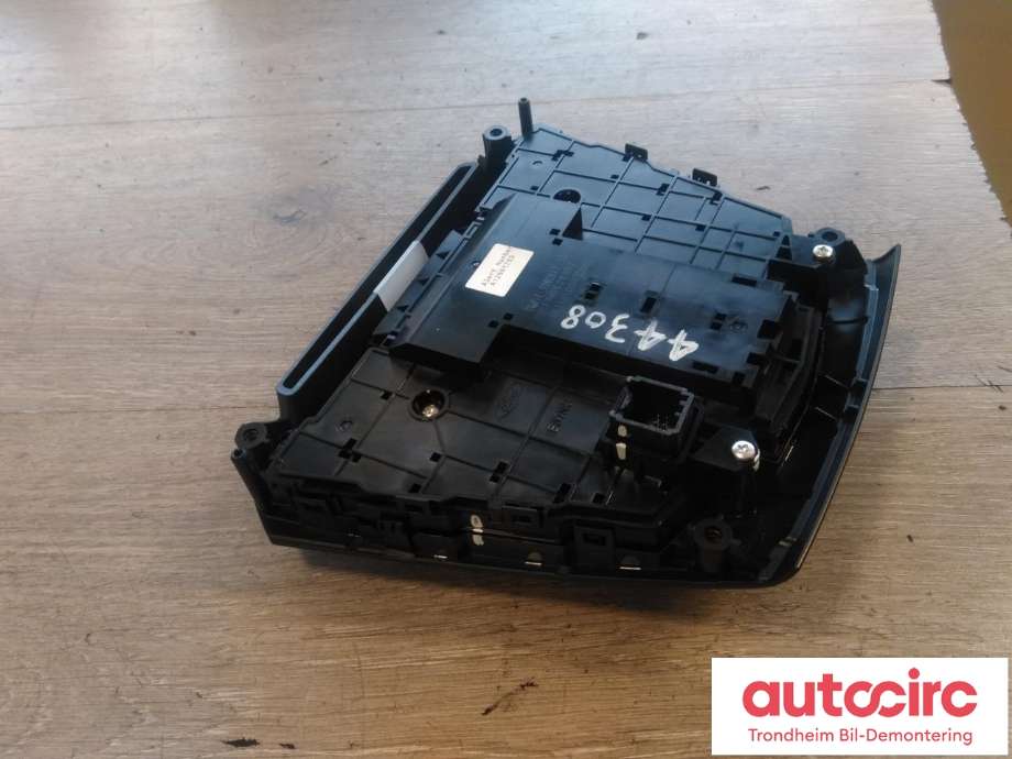Bilstereo navigasjon betjeningspanel til Ford Focus, electric 2012-2018  (..|BM5T-18K811-TA|1818447|)