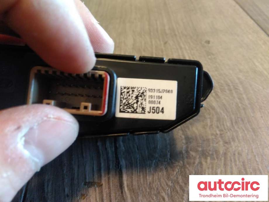 Bryter setevarme til Kia e-Soul 2019-->> (Type III)  (HØYRE|93315J2040|)