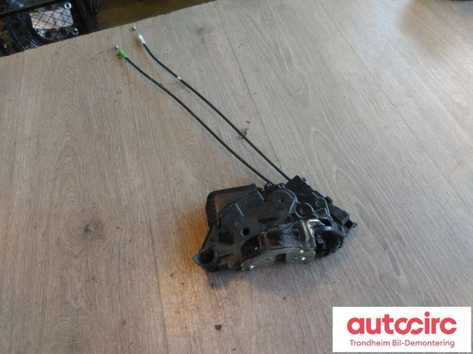Låsekasse høyre foran til Toyota Prius 2004-2009 (Type II) (COMBI) (COMBI) (..|69030-47081|6903047081|)