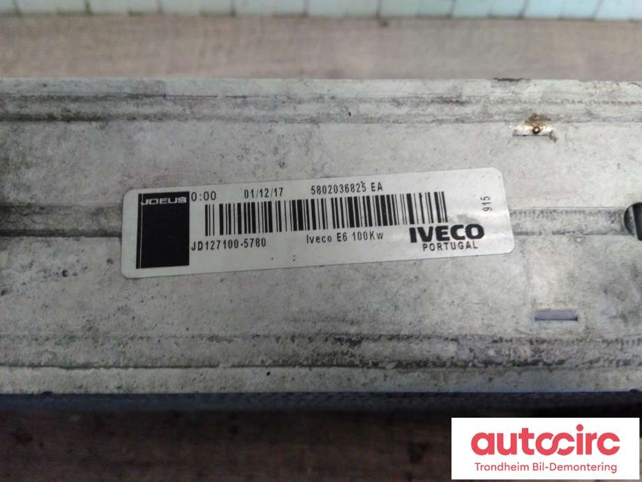 Intercooler til Iveco Daily 2014-->> (Type VI)  (JDEUS|5802036825|JD127100-5780|)