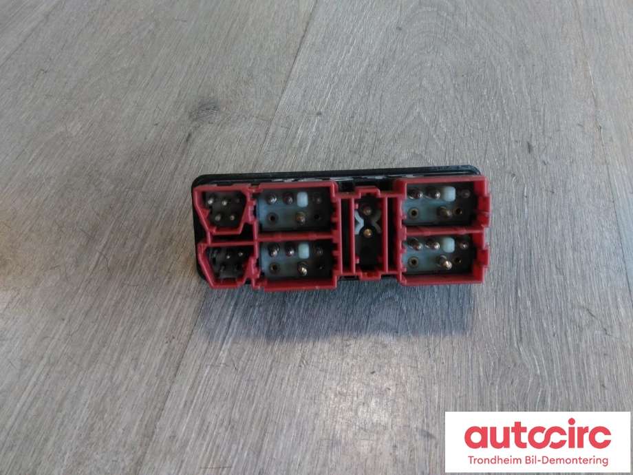 Bryter ruteheis førerdørspanel til Volvo 940 1990-1998  (..|3544300|)