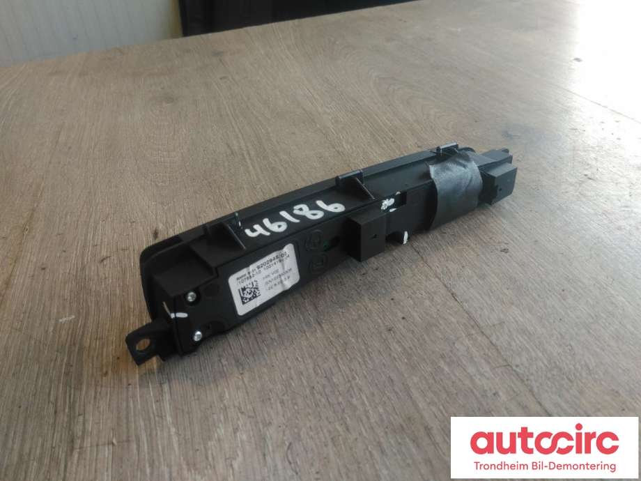 Bryter diverse til BMW 5-Serie 2010-2017 (F10/F11) (F10/F11) (..|9202945|6131-9202945-02|61319267892)