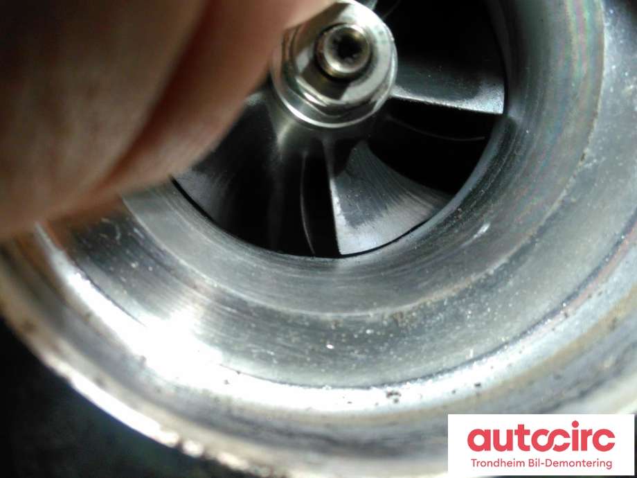 Turbo til Volvo XC60 2008-2013 (Type I, Fase 1)  (BI-TURBO KOMPLETT|31293086|36002664|36002757| 36002640| 36012552)