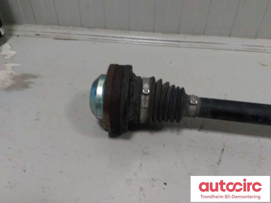 Drivaksel venstre bak, bensin/automat til Audi RS6 2013-2018  (..|8R0501203D|8R0501203DX|)