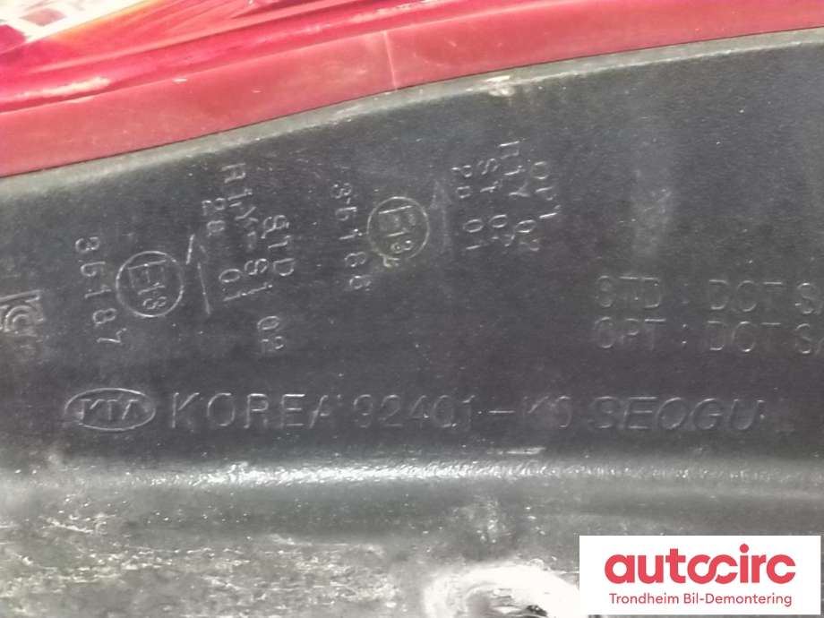 Baklykt venstre ytre til Kia e-Soul 2019-->> (Type III)  (..|92401-K0|92401-K0100|92401K0100)