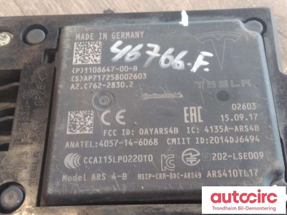 Sensor radar til Tesla Model X 2016-->>  (CONTINENTAL|1108647-00-B|A2.C762-2830.2|A2C76228302)