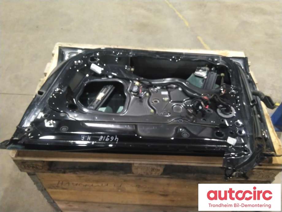 Dør høyre foran til Audi A7 2010-2014 (Type I, Fase 1)  (AUDI|4G8831052A|4G8 831 052 A|)