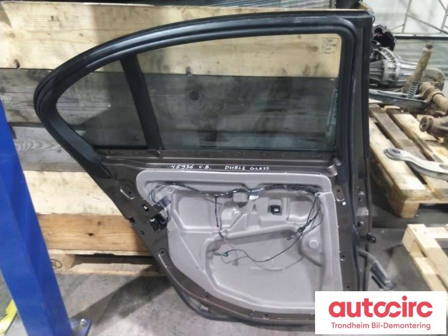 Dør venstre bak til BMW M5 2005-2010 (E60) (E60) (..|41527202341|41 52 7 202 341|)