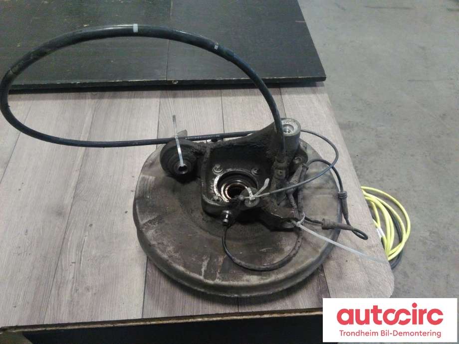 Hjulspindel venstre bak til BMW M5 2005-2010 (E60) (E60) (M5|2282959|33322282959|33 32 2 282 959)