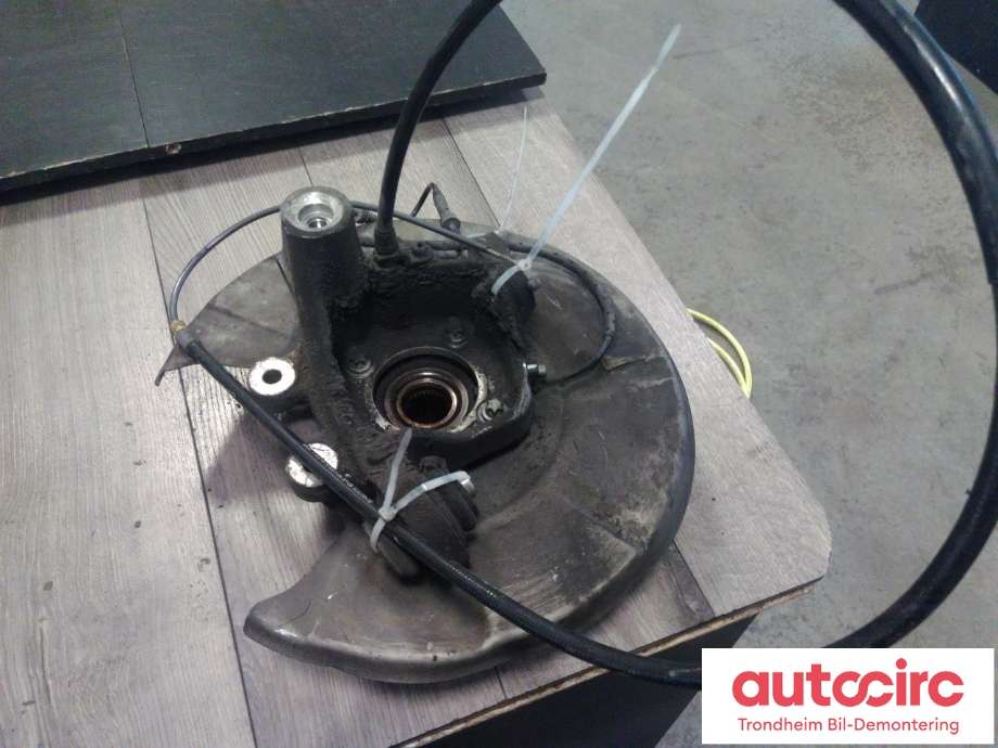 Hjulspindel venstre bak til BMW M5 2005-2010 (E60) (E60) (M5|2282959|33322282959|33 32 2 282 959)