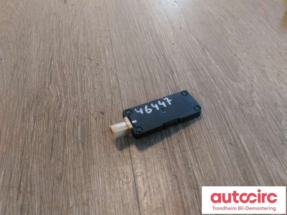 Antenne forsterker til Porsche 911 2019-->> 992 992 (WIFI ANTENNE|PAB035500|4N0035500|)