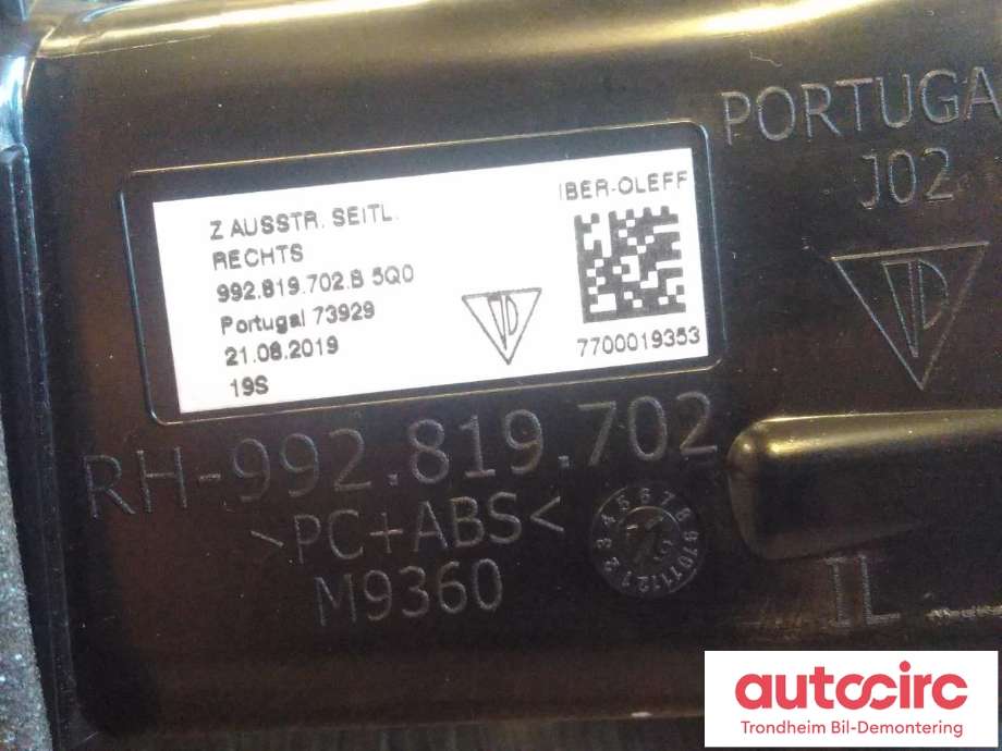 Dashbord friskluftdyse høyre til Porsche 911 2019-->> 992 992 (..|992819702|992819702B|992819702B 5Q0)