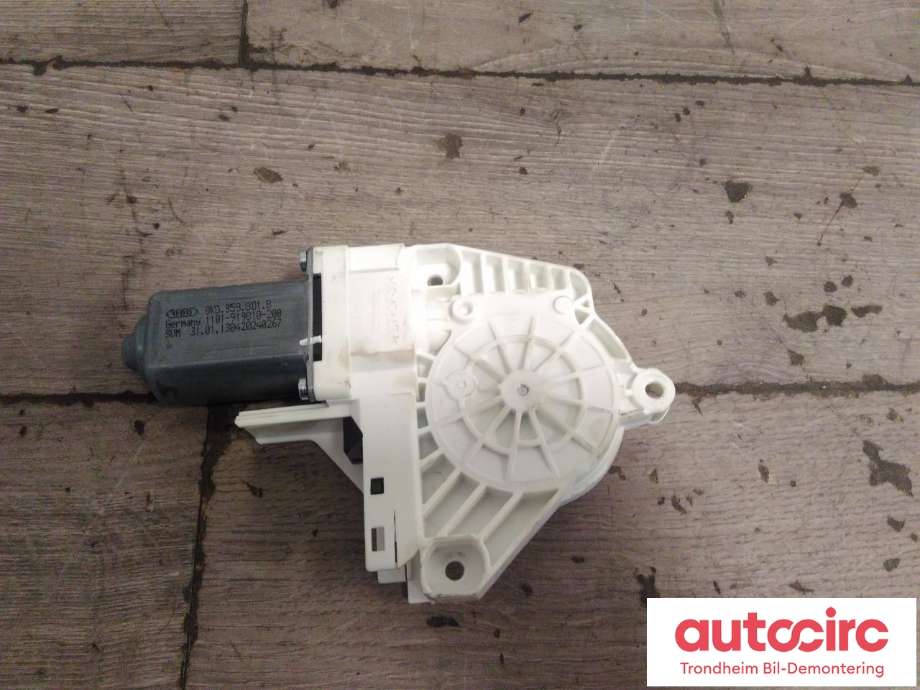 Ruteheis, kun motor, venstre foran til Audi RS6 2013-2018 (..|8K0959801B|)