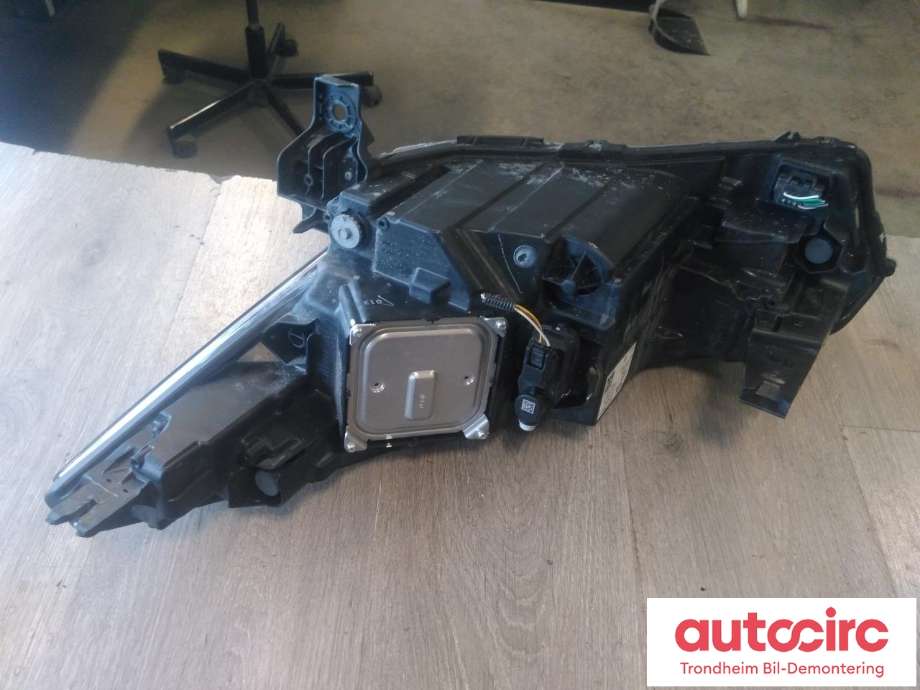 Frontlykt høyre full-LED til Renault Zoe 2019-->> (Fase 2) (KOITO|260102384R|100-6E003|)