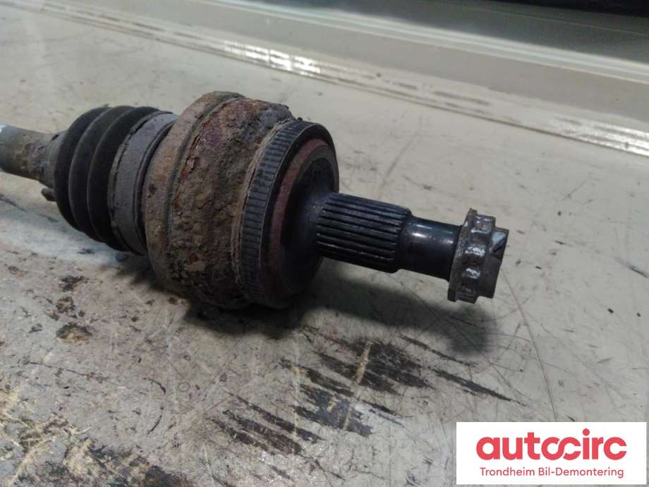 Drivaksel høyre bak, diesel/automat til Mercedes GLK 2008-2015 (X204) (X204) (...|A2123502110|A2123508211|A 212 350 21 10| A 212 350 82 11)