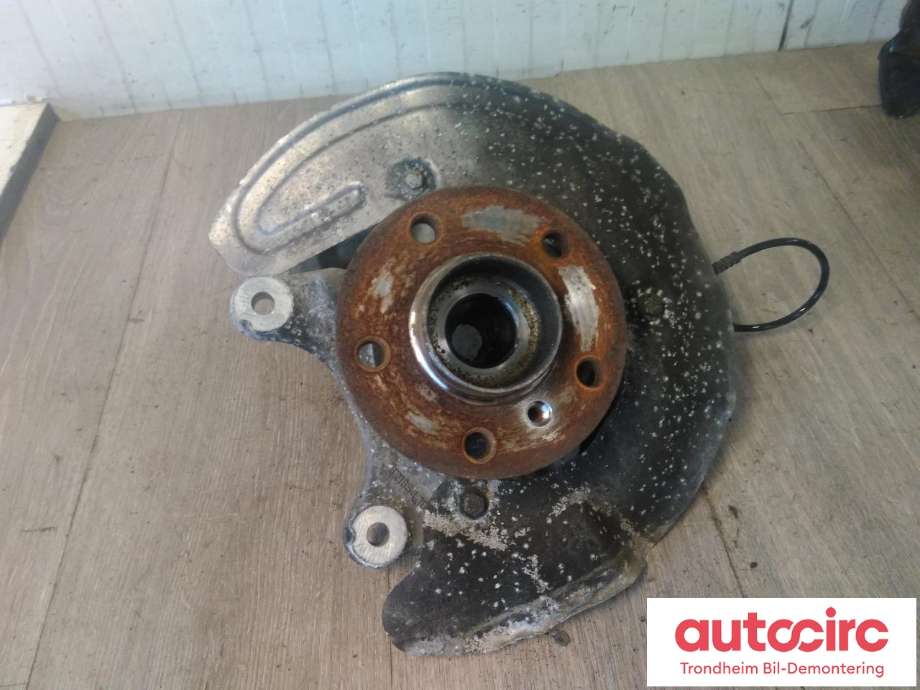 Hjulspindel venstre foran til BMW X1, 2015-2022 (F48) (F48) (DIESEL/AUTOMAT|6876645)