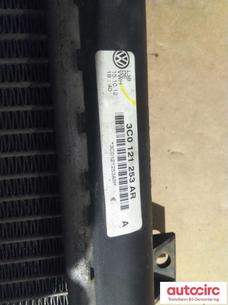 Radiator (automat gir) til VW Passat 2011-2015 (B7) (B7) (VW AG|3C0121253AR|)
