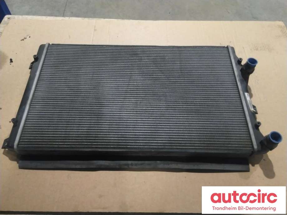 Radiator (manuell gir) til Škoda Octavia 2009-2013 (Type II, Fase 2)  (VW AG|1K0121251AT|5K0121251F|5K0121253H)