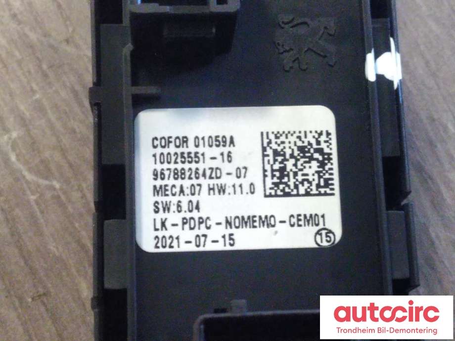 Bryter ruteheis førerdørspanel til Peugeot e-208 2019-->>  (..|96788264ZD|10025551-16|)