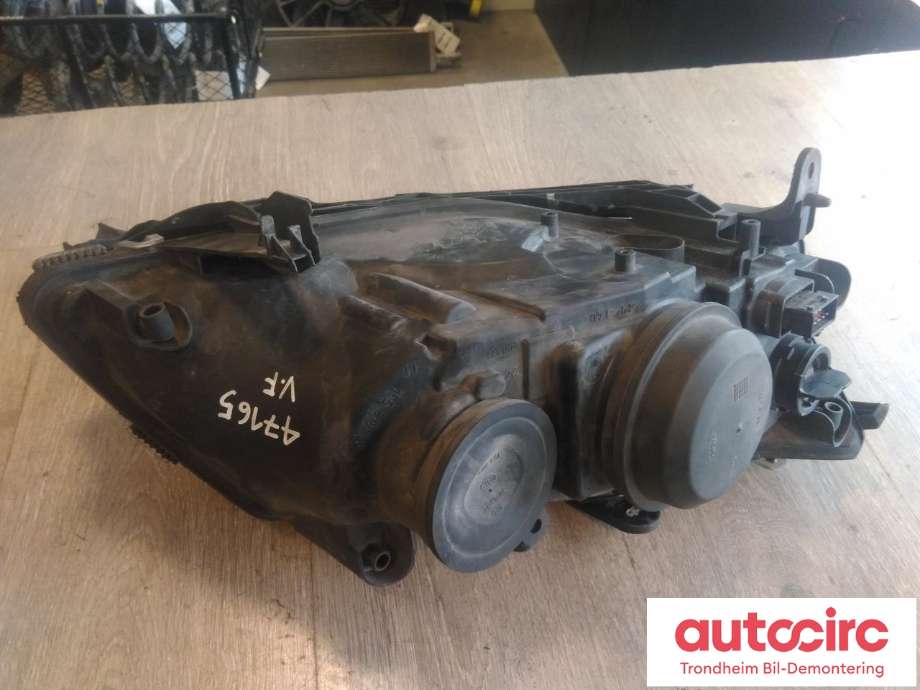 Frontlykt venstre halogen til Saab 9-3 2003-2007 (Type II, Fase 1) (HELLA|)