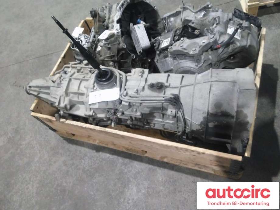 Girkasse 4WD komplett til Nissan Navara 2005-2010 (Fase 1) (D40) (D40) (..|32010EB510|)