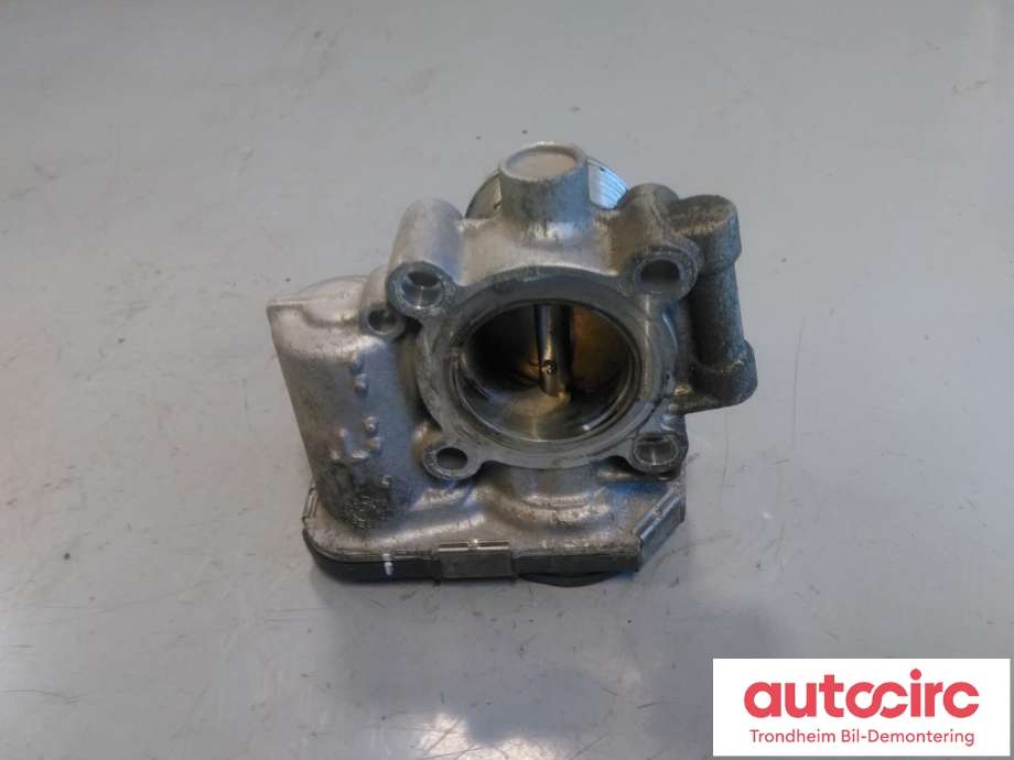 Spjeldhus til Opel Astra J 2010-2015  (BOSCH|55565489|0280750498|)