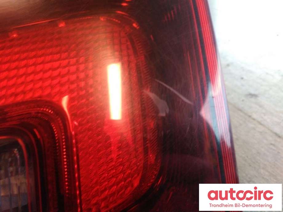 Baklykt høyre indre til Opel Astra J 2010-2015  (..|13314053|13336329|VPAHQX-13405-E)