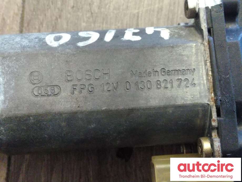 Ruteheis, kun motor, venstre foran til Saab 9-5 2001-2005 (Type I, Fase 2)  (BOSCH/BROSE|0130821724|117996|)