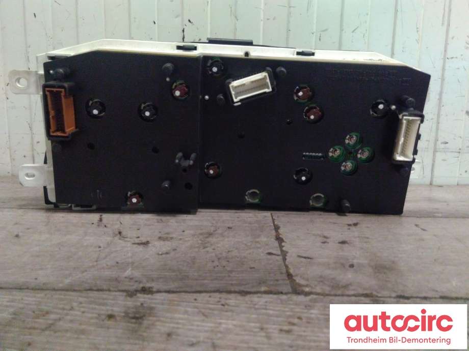 Instrumentpanel til Nissan X-Trail 2002-2007 (T30) (T30) (REDUSERT PRIS|248209H001|)