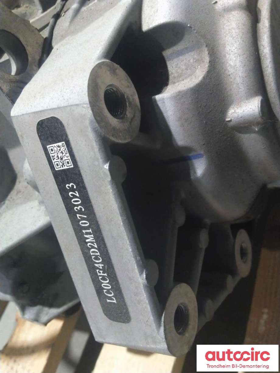 Motor elbil foran til BYD Tang 2020-->>  (BYD|TZ200XSN|STEK-2142100B|STEL-2100010B)