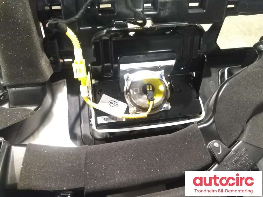 Dashbord til BYD Tang 2020-->>  (BYD|..|)