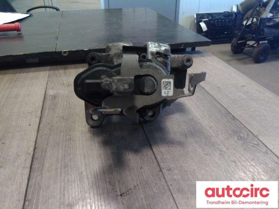 Bremsecaliper høyre bak, elektrisk til BMW 5-Serie 2017-->> (G30/G31) (G30/G31) (..|6870576|34216870576|34 21 6 870 576)