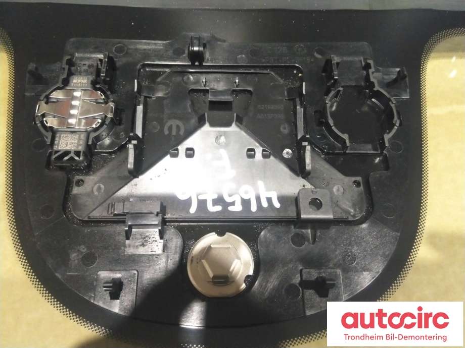 Frontrute til Fiat 500 2021-->>  (MOPAR/PILKINGTON|52138569|)