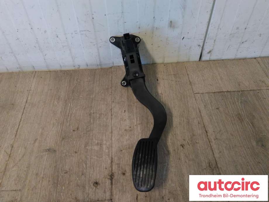 Pedal gass til Fiat 500 2021-->> (MOPAR|52137955|)