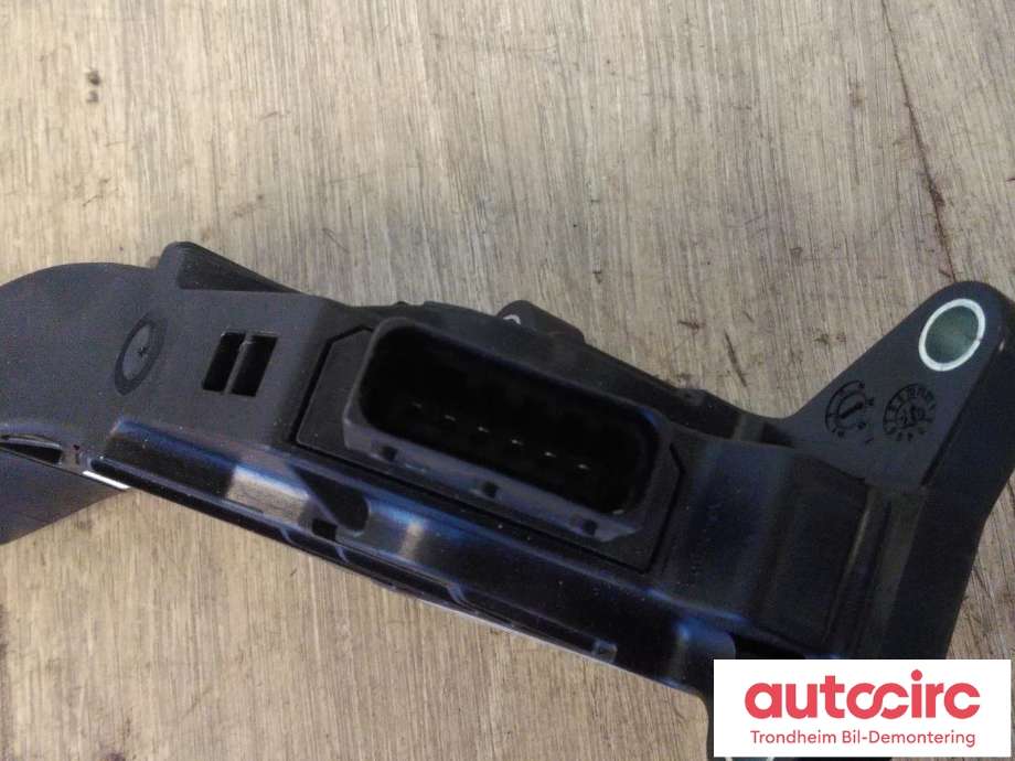 Pedal gass til Fiat 500 2021-->> (MOPAR|52137955|)