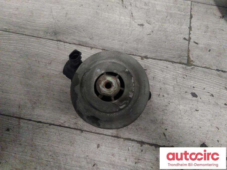 Motorfeste til Audi A8 2003-2010 (Type II) (HØYRE SIDE|4E0199381BS|4E0199381FS|)