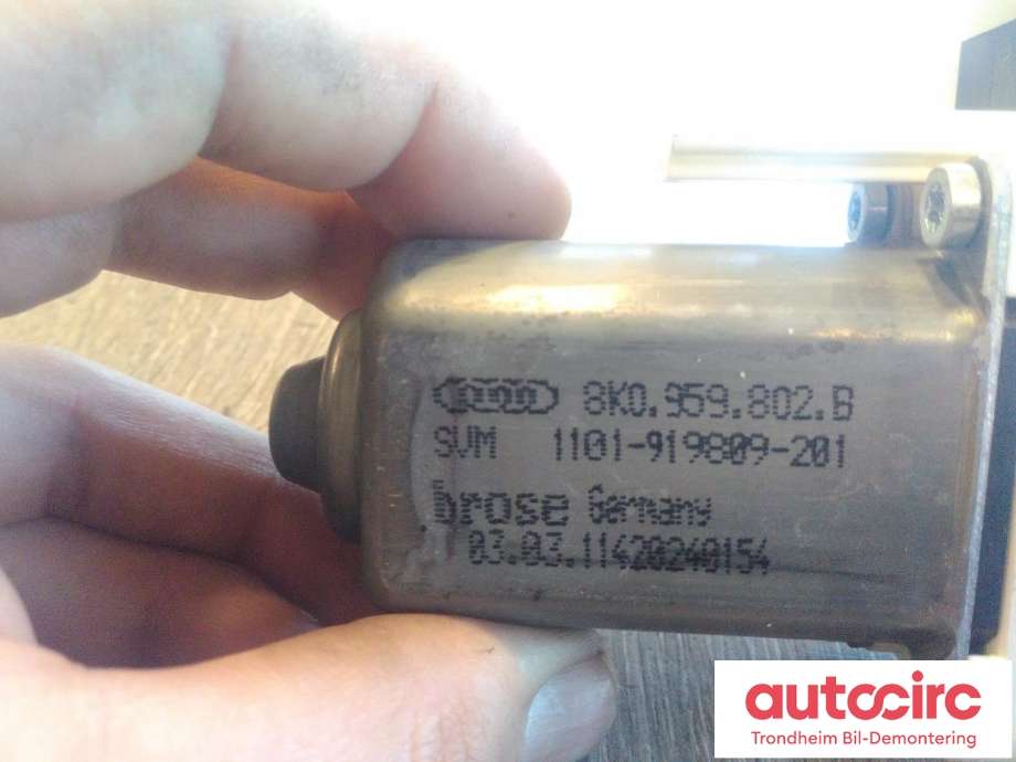Ruteheis, kun motor, venstre bak til Audi A7 2010-2014 (Type I, Fase 1)  (BROSE|8K0959802B|8K0 959 802 B|919807-201)