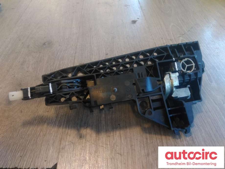 Dørhåndtak utv høyre bak til Audi A7 2010-2014 (Type I, Fase 1)  (..|4H0837886|4H0837206B|4H0 837 206 B)