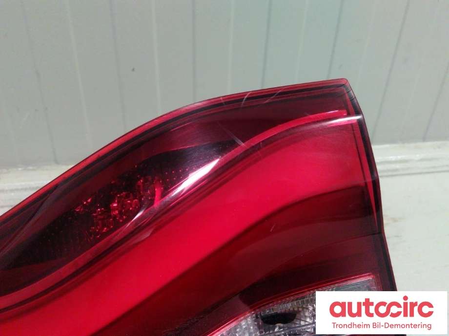 Baklykt venstre indre til BMW iX3 2021-->>  (HELLA|9853377|63219853377|2TZ012694)