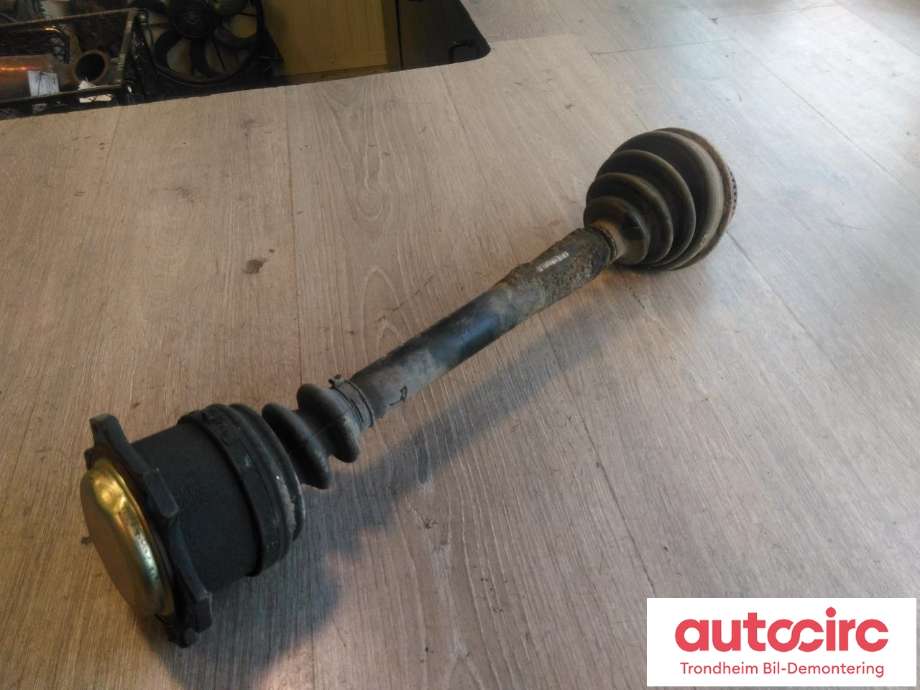 Drivaksel venstre foran, diesel/automat til VW Passat 2001-2005 (B5,3BG) (B5,3BG) (..|8D0407271EM|JZW407449PX|JZW 407 449 PX)