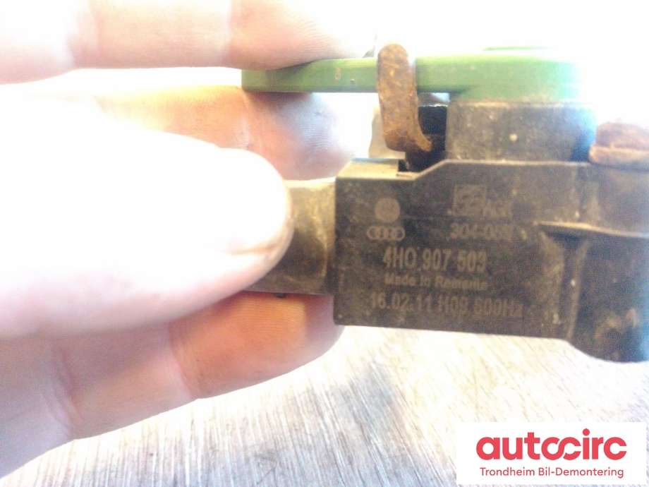 Sensor nivå, venstre bak til Audi A7 2010-2014 (Type I, Fase 1)  (..|4H0907503|4H0941309C|4H0 941 309 C)