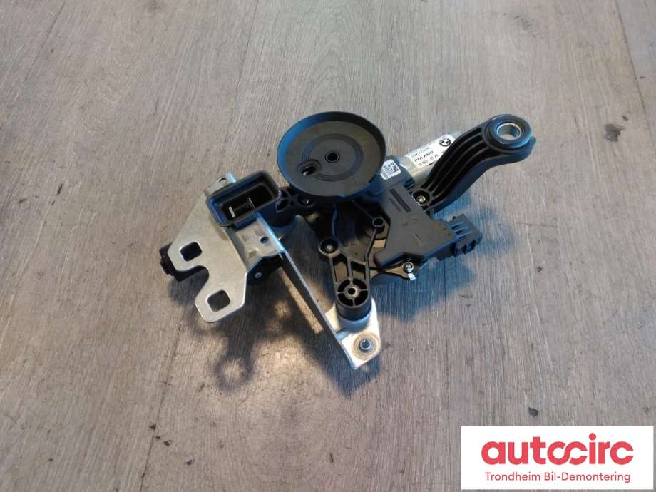 Viskermotor bakrute til BMW 5-Serie, 2017-->> (G30/G31) (G30/G31) (VALEO|67637403853)