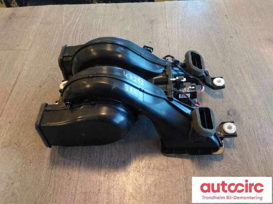 Varmeapparat motor bak til BMW 5-Serie 2017-->> (G30/G31) (G30/G31) (MAHLE|9315950|64119315950|KL776003)