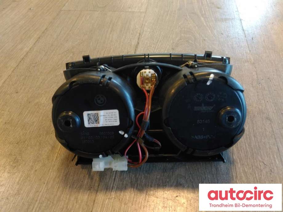 Dashbord koppholder til BMW 5-Serie 2017-->> (G30/G31) (G30/G31) (..|6801508|51166833813|)