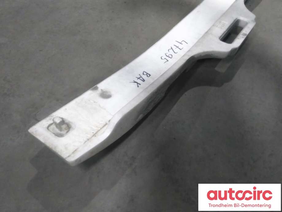 Støtfangerforsterkning bak til Lexus IS 2013-2020 (Type III) (XE30) (XE30) (TOYOTA|5261553130|52615-53130|)