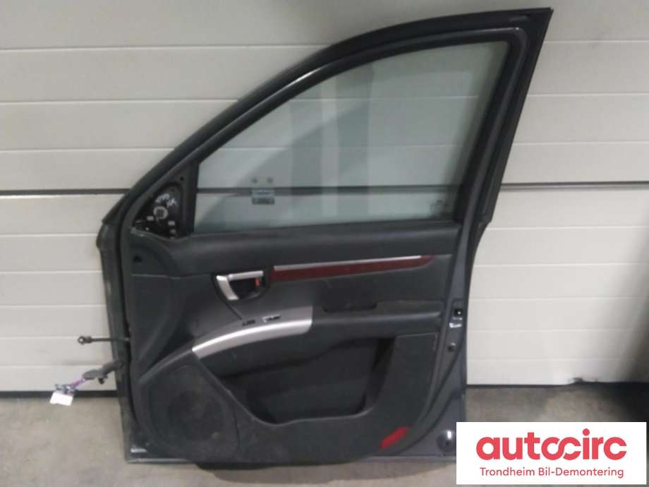Dør høyre foran til Hyundai Santa Fe 2006-2009 (Type II, Fase 1)  (HYUNDAI|76004-2B030|760042B030|)