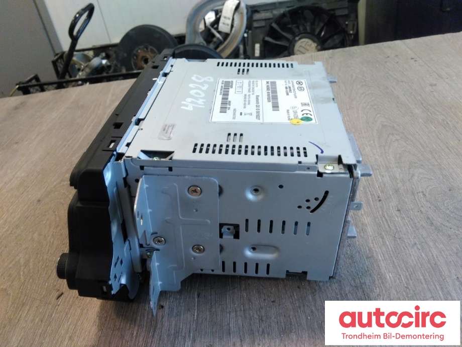 Bilstereo navigasjon til Kia Cee