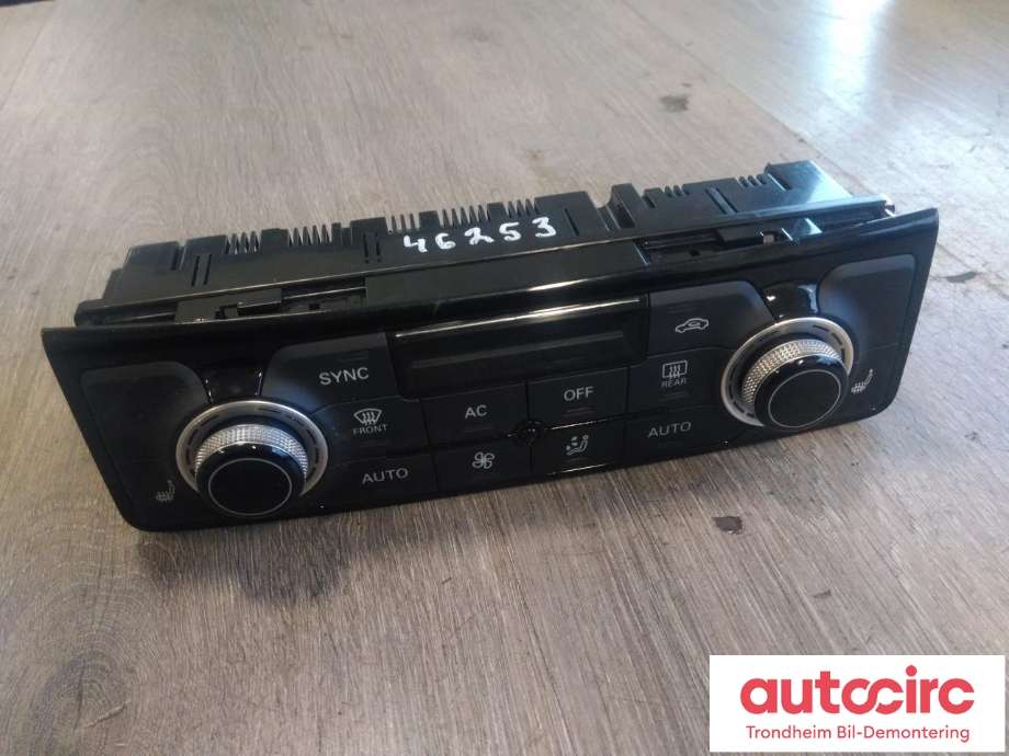 Varmeapparat betjening til Audi A8, 2010-2013 (Type III, Fase 1)  (BHTC|4H0820043D)