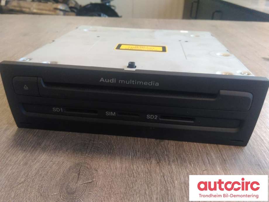 Bilstereo navigasjon til Audi A8 2010-2013 (Type III, Fase 1)  (HARMAN BECKER MULTIMEDIA|4H0035670F|4H0035670C|4H0035670FX| 4H0035670P)